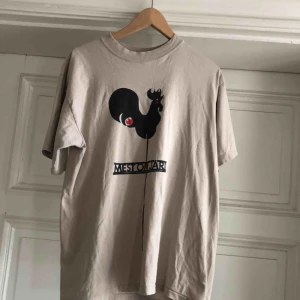  - Vintage från 1989. Kan hämtas i Uppsala eller skickas mor fraktkostnad 40 sek 