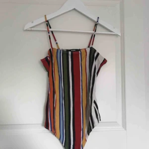  - Body från bikbok, super härliga sommarfärger😍