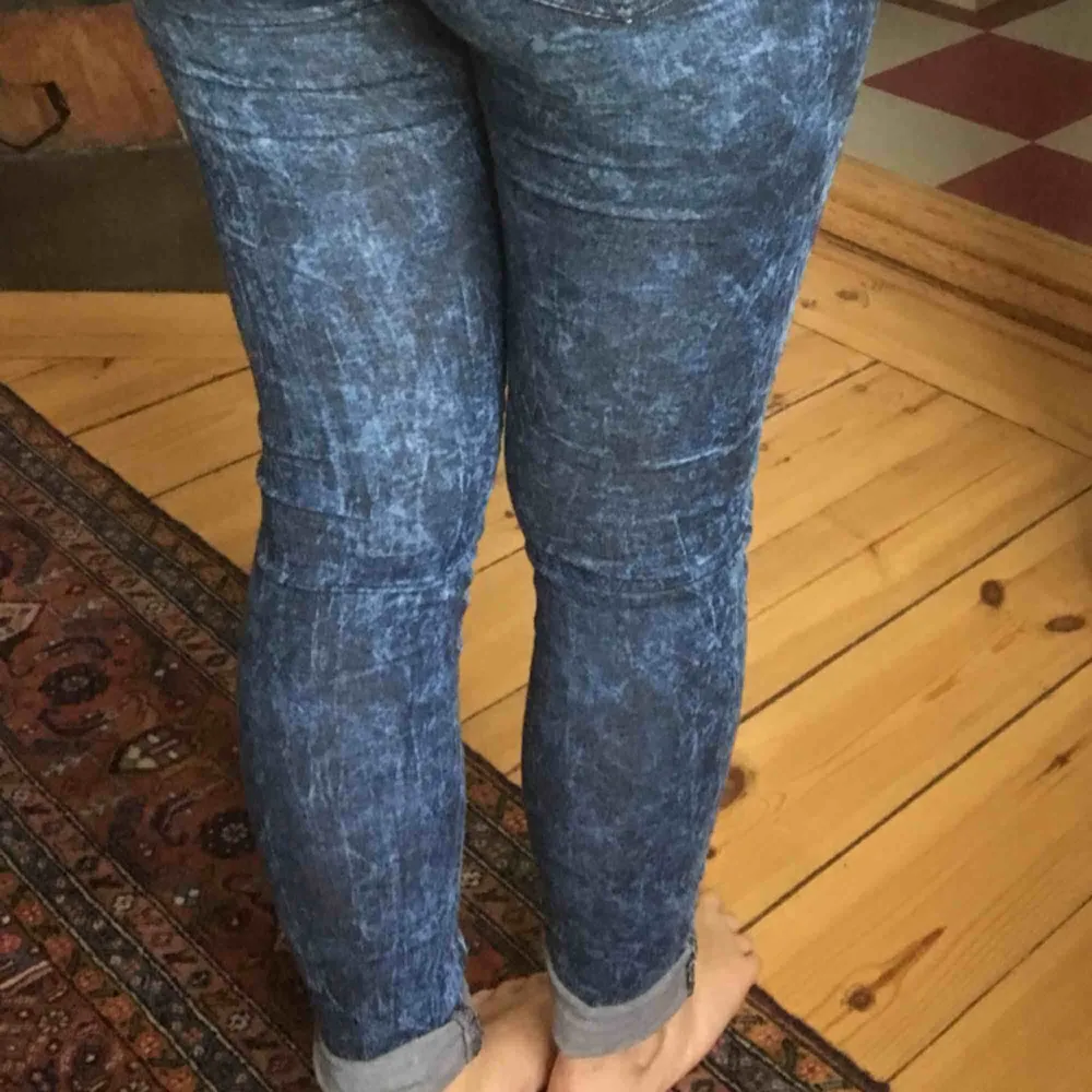 DrDenim jeans. Slim fit, mkt stretch. Fräscha och hela, använda mkt lite. . Jeans & Byxor.