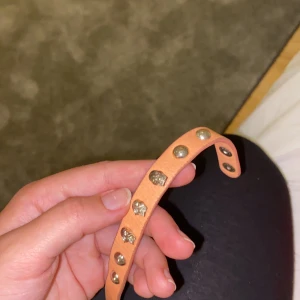 Armband - Armband med detaljer💕🙏🏼