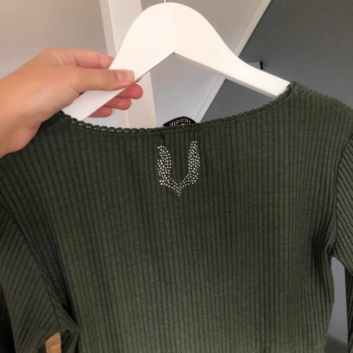 Mörkgrön tröja - 91