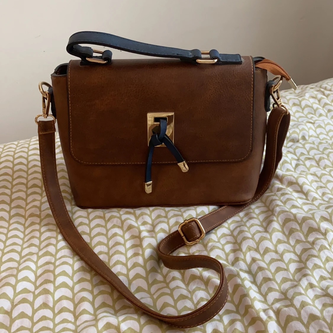 Brun handväska  - 90