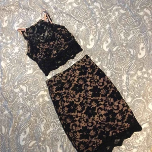  - Nelly set Oanvänd  Öppen rygg 