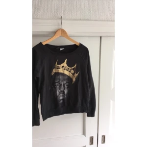  - Mysig men samtidigt snygg stor tröja från GinaTricot. Köparen står för eventuell frakt😚