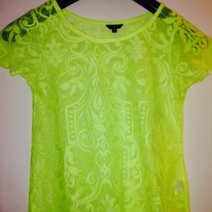  - Säljer min tröja från Gina Tricot! Använt få gånger, så i mycket bra skick!
