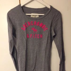  - Tröja från Abercrombie and Fitch. Bra skick!