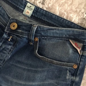  - Boyfriendjeans från replay 