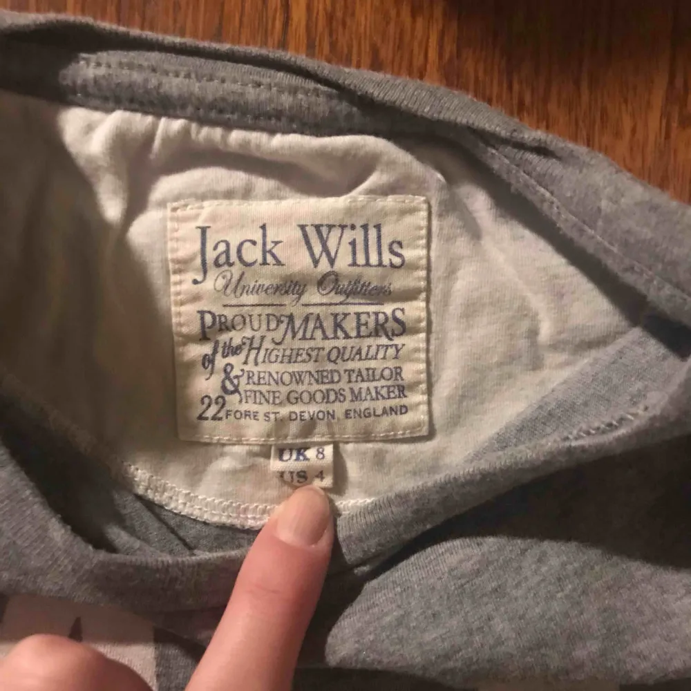 Jack wills tshirt, köpt england, andvänd 1 gång. Skjortor.