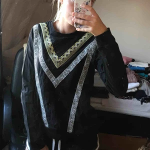  - Superfin mönstrad tröja från Even odd, endast provad 😊 Strl S