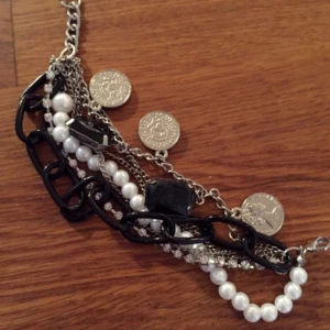  - Kan mötas upp vid t-centralen eller Odenplan Kan skicka via post,10kr på frakt