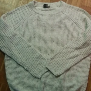  - Stickad tröja från Asos. Stl 36.