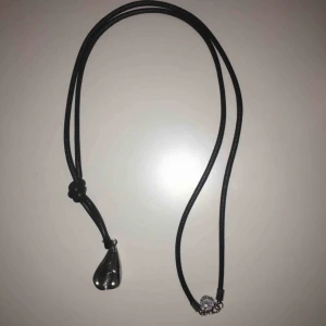  - Normal halsband för 20:- köpt ungefär för 50:-