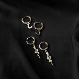 Finaste örhängena, 119kr/par!! Vid köp av minst två får ni gratis frakt, hänvisar till vår instagram @youwelleryuf för att se hela vårt smyckesutbud! Finns i guld & silver