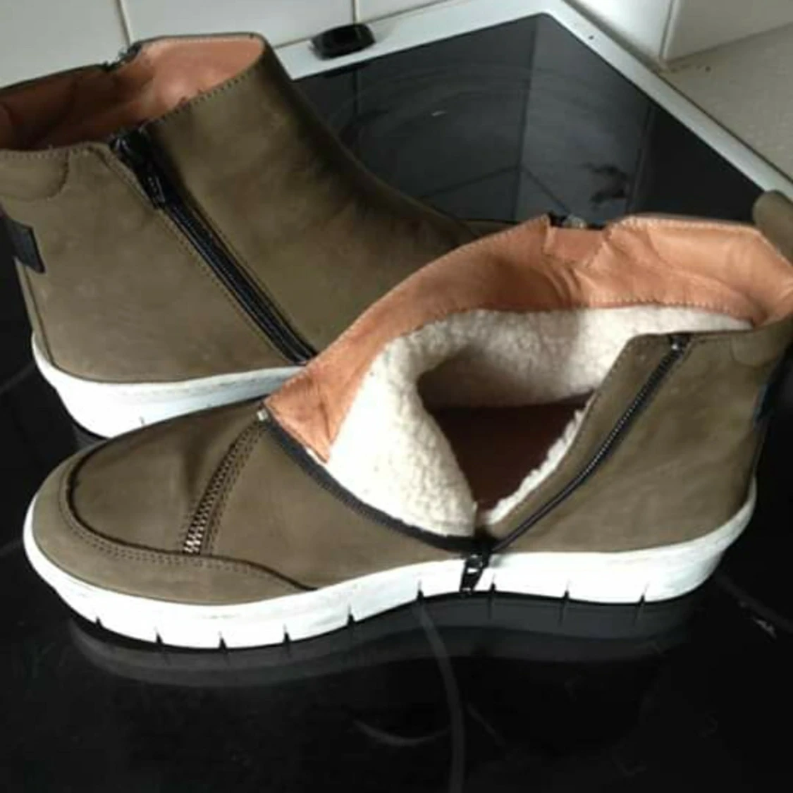 Boots storlek 40 - 90