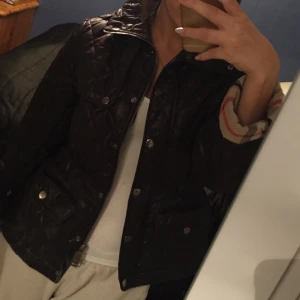  - Bild med jackan på :) info finns på föregående bild🎀