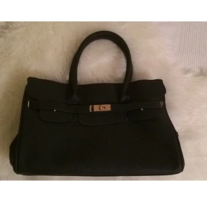  - Den är som ny då jag endast använt den 1, max 2 ggr! 