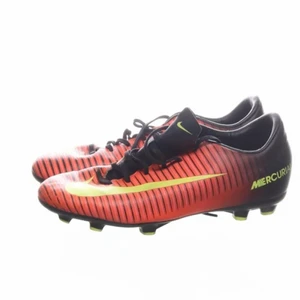 Nike fotbollsskor - Fräscha fotbollsskor i stl 37,5. 