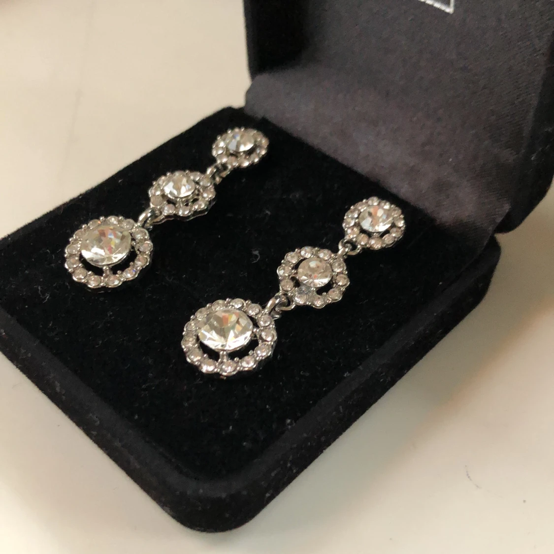 Silvriga örhängen  - 91