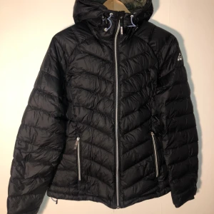 Jacka  - Fin jacka från Mckinley i fint skick