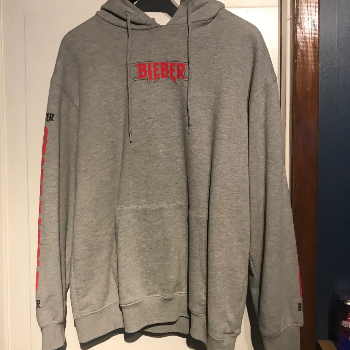 JUSTIN BIEBER HOODIE MERCH