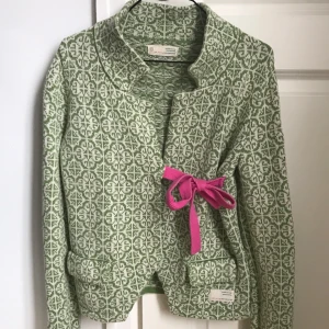  - Odd molly kofta i fin skick - storlek 0 (XS/S)  Grön / rosa