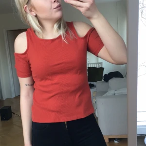  - HM divided snygg bekväm och unik färg. 