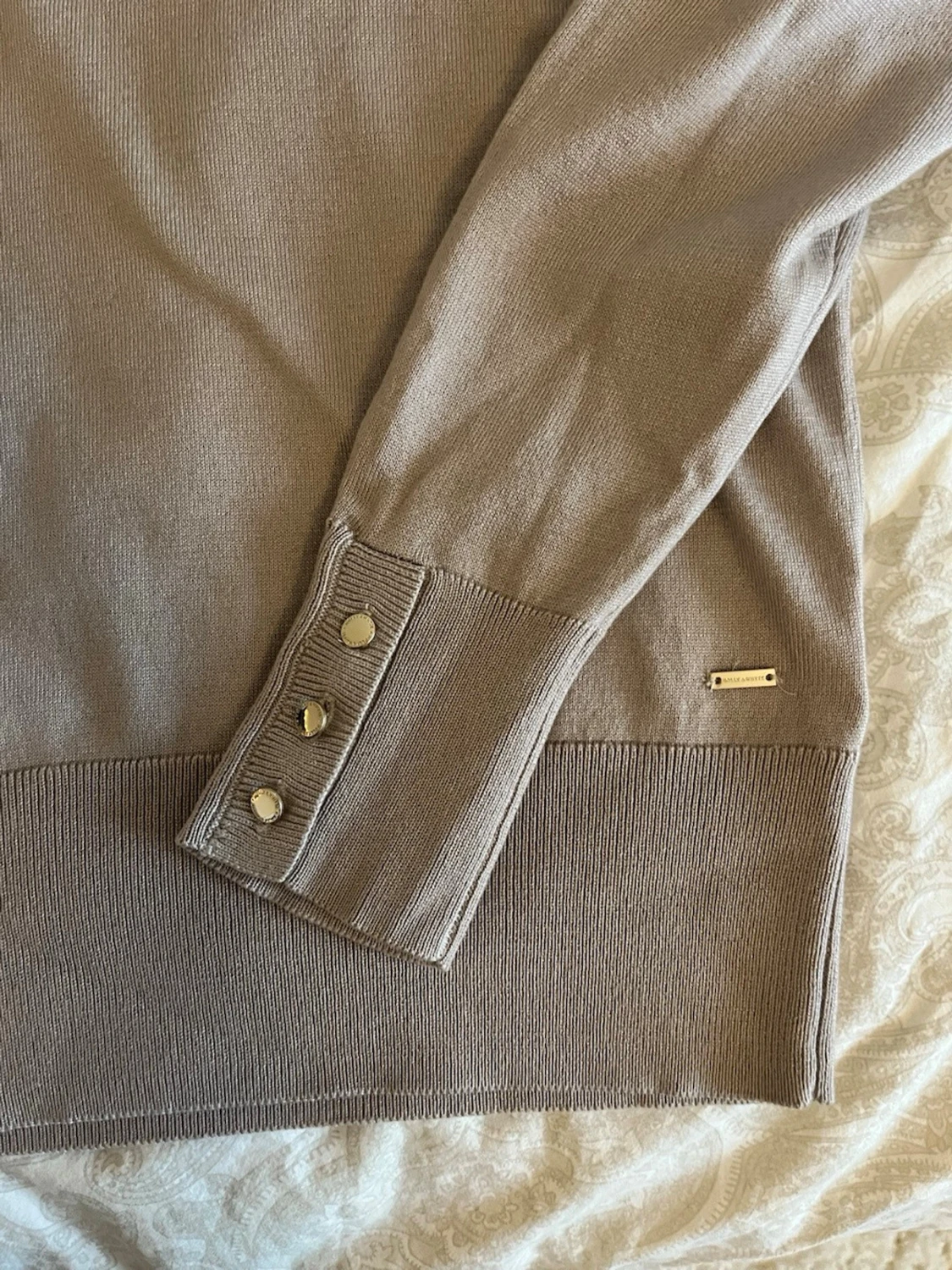 Beige stickad tröja  - 1