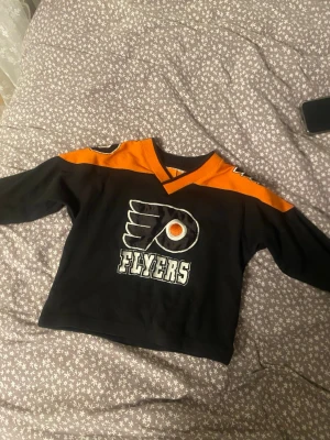 Flyers tröja  - Flyers tröja som inte kommer till användning.