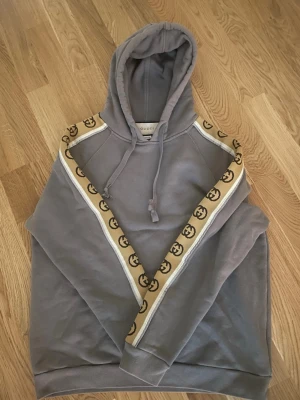 Gucci hoodie  - GUCCI Men Gray Oversize Hoodie Sweatshirt Size M