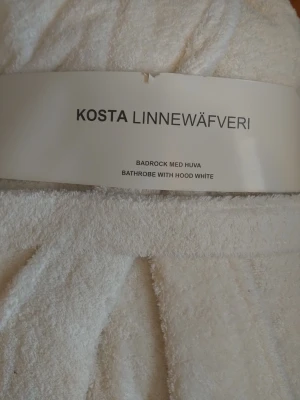 Kosta linnewäfveri badrock - Ny vit kosta morgonrock 