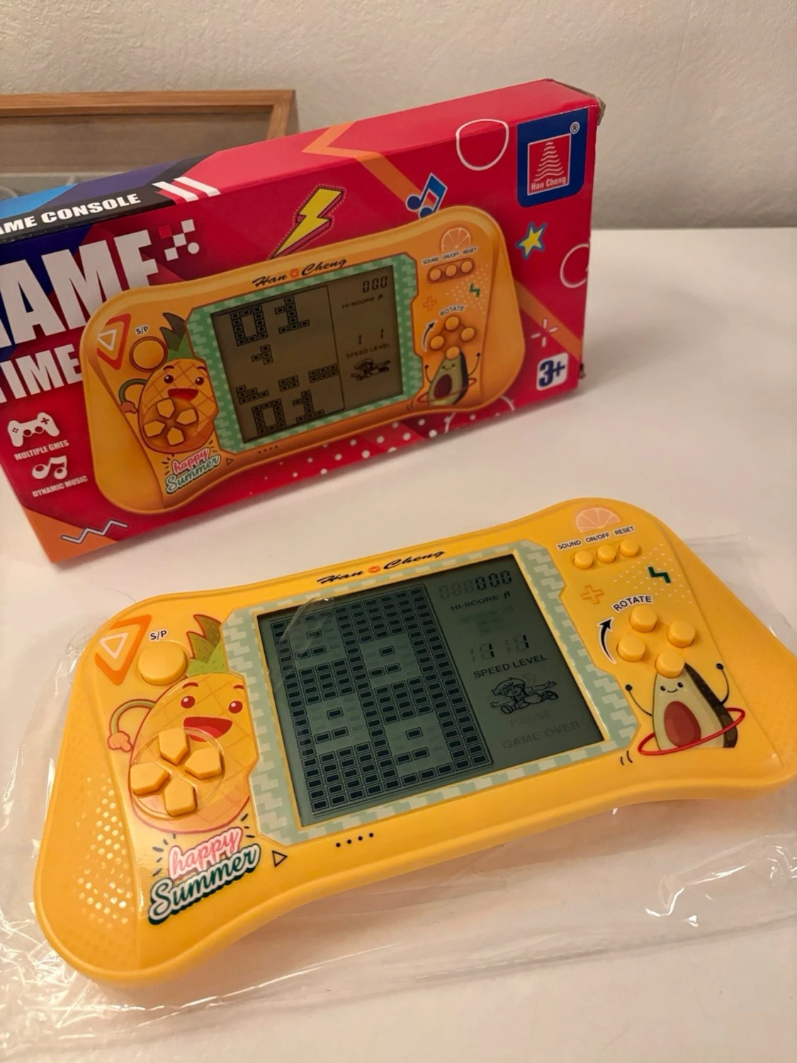 Han Cheng Handheld Game Console