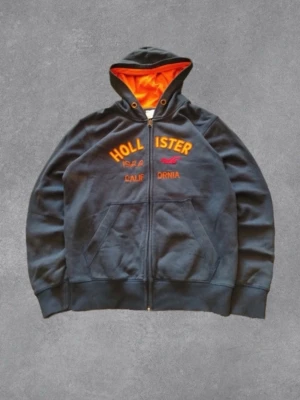 Hollister hoodie strl M - Riktigt schysst hollister hoodie. Passar M. Skick 9/10