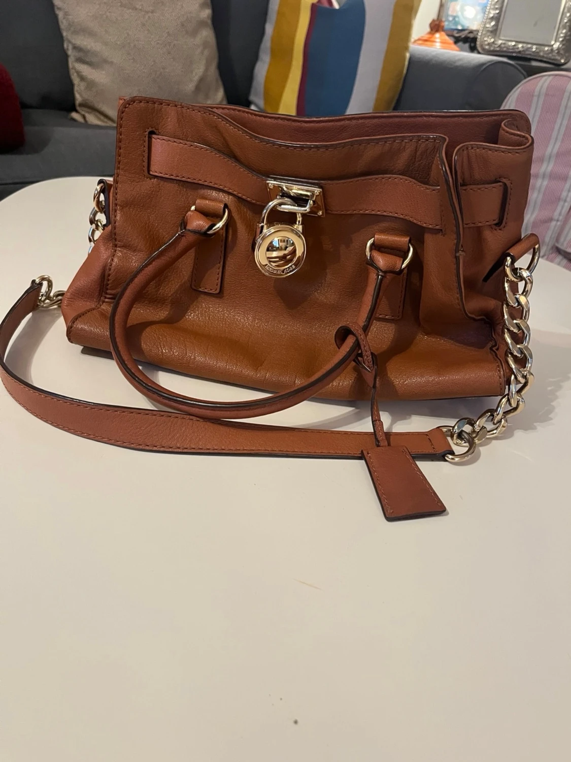 Brun handväska från Michael Kors - 3