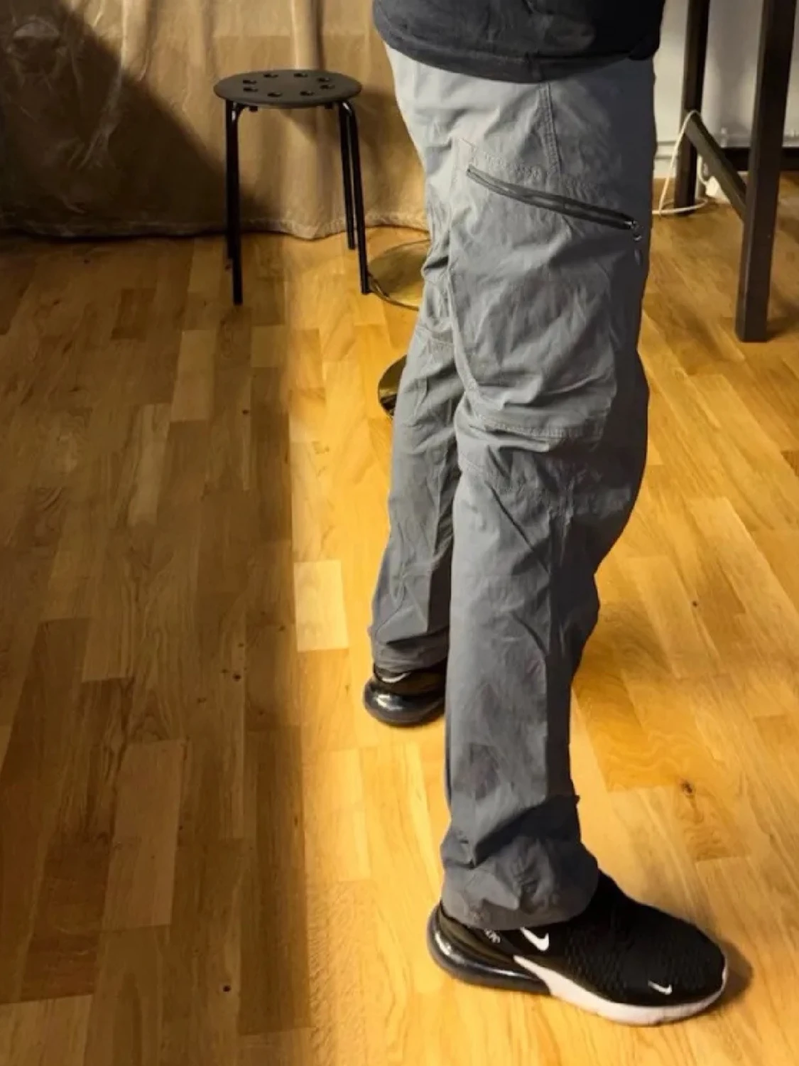 Grå cargopants från Haglöfs