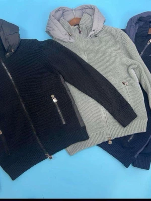 Stickad pufferjacka med huva - någon som säljer kom dm