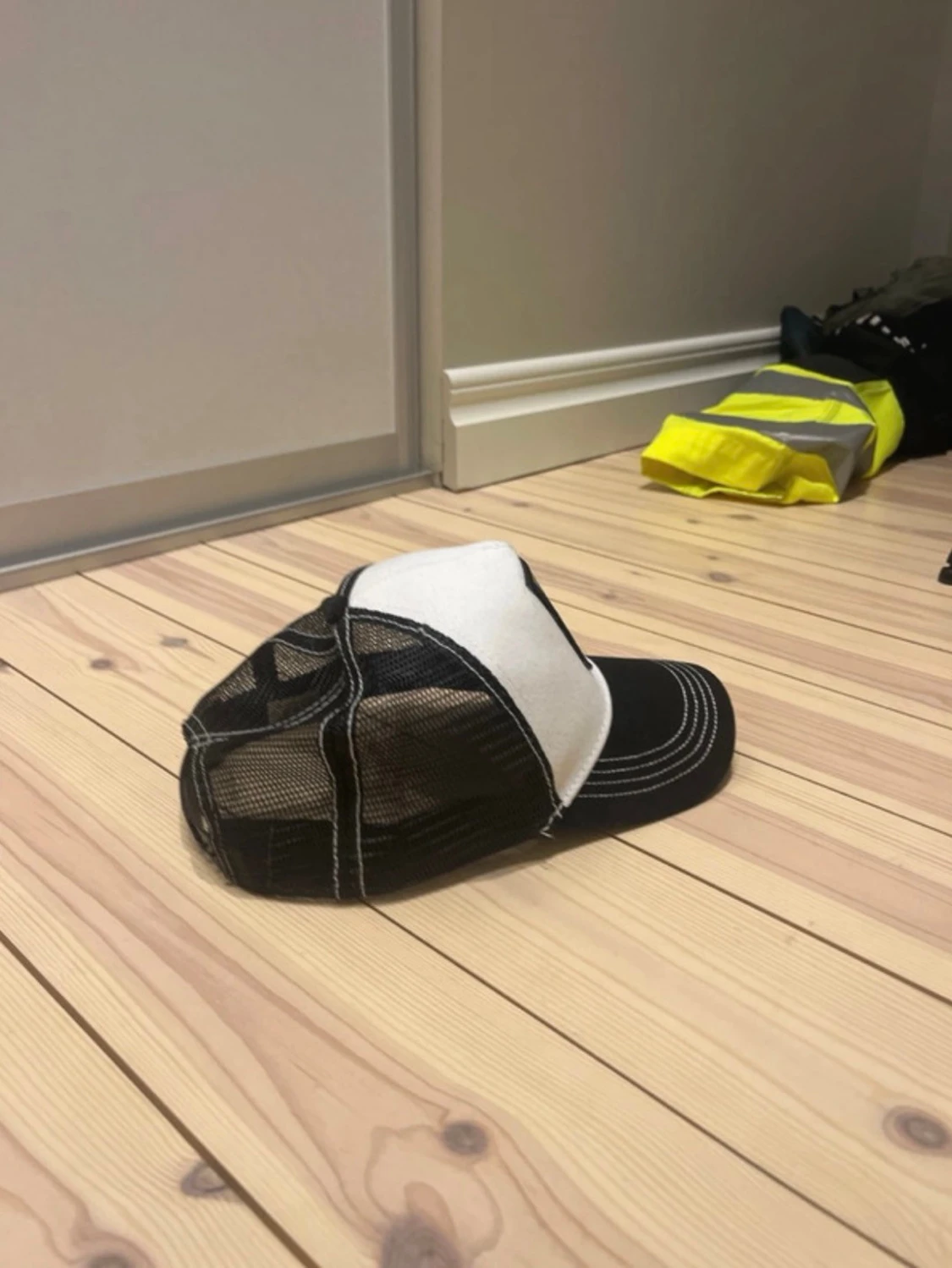 Ingen väst på bilderna - 1