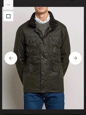 Barbour sapper Waxed Str:L - Säljer min barbour sapper jacka som köptes i somras på Åhléns, använd max 1 timme tills jag insåg att den var lite för stor… Den har inte lappen kvar men ser ut exakt som ny 