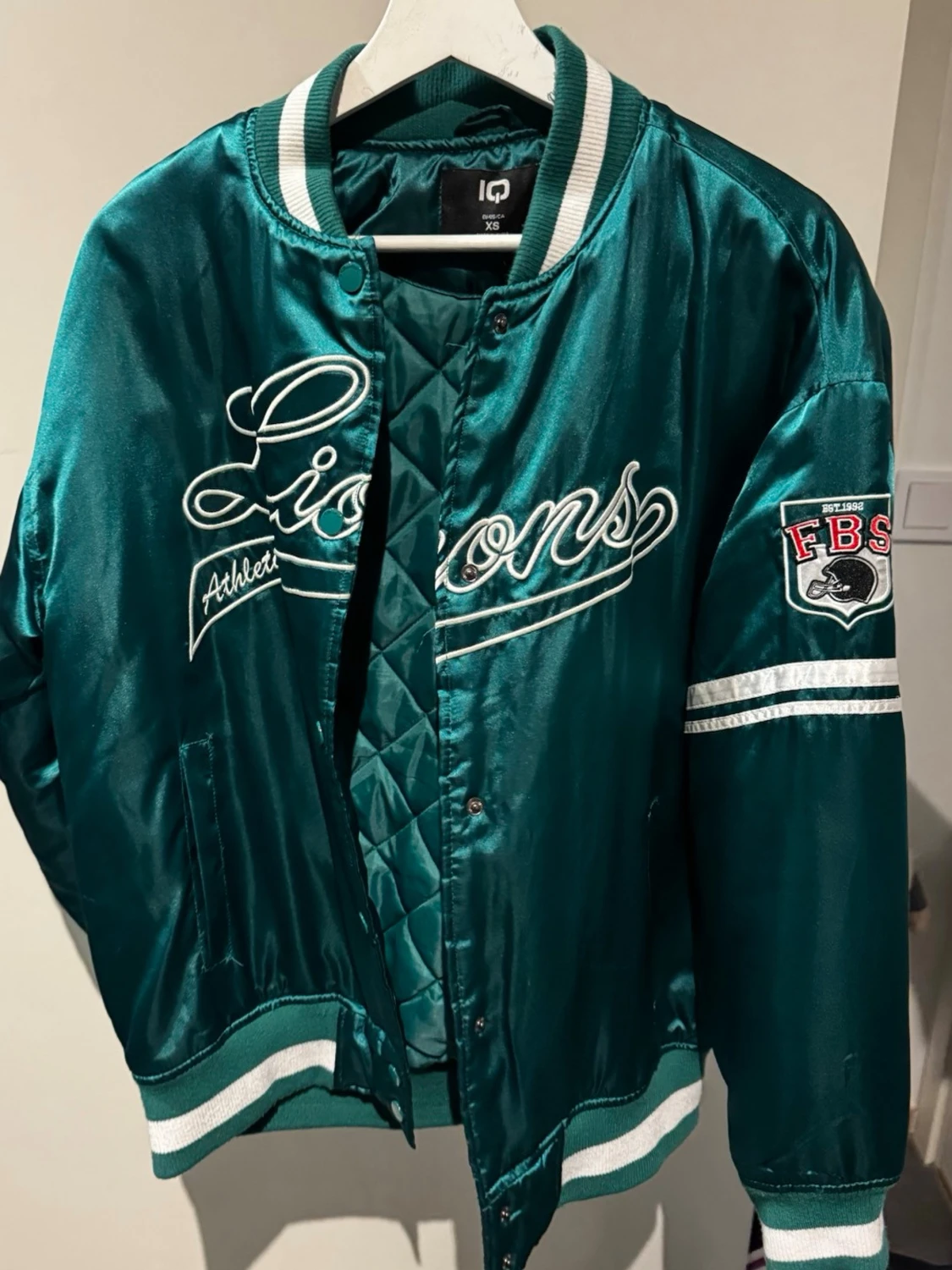 Grön satin bomberjacka 