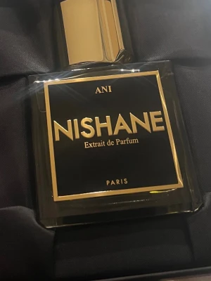 Nishane Ani Extrait de Parfum  - Full flaska hela presentationen ingår 
