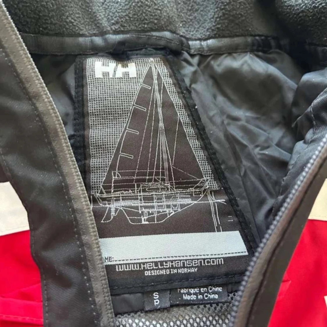 Svart och röd Seglarjacka från Helly Hansen - 91