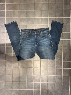 Jack and Jones  - Jack and Jones 