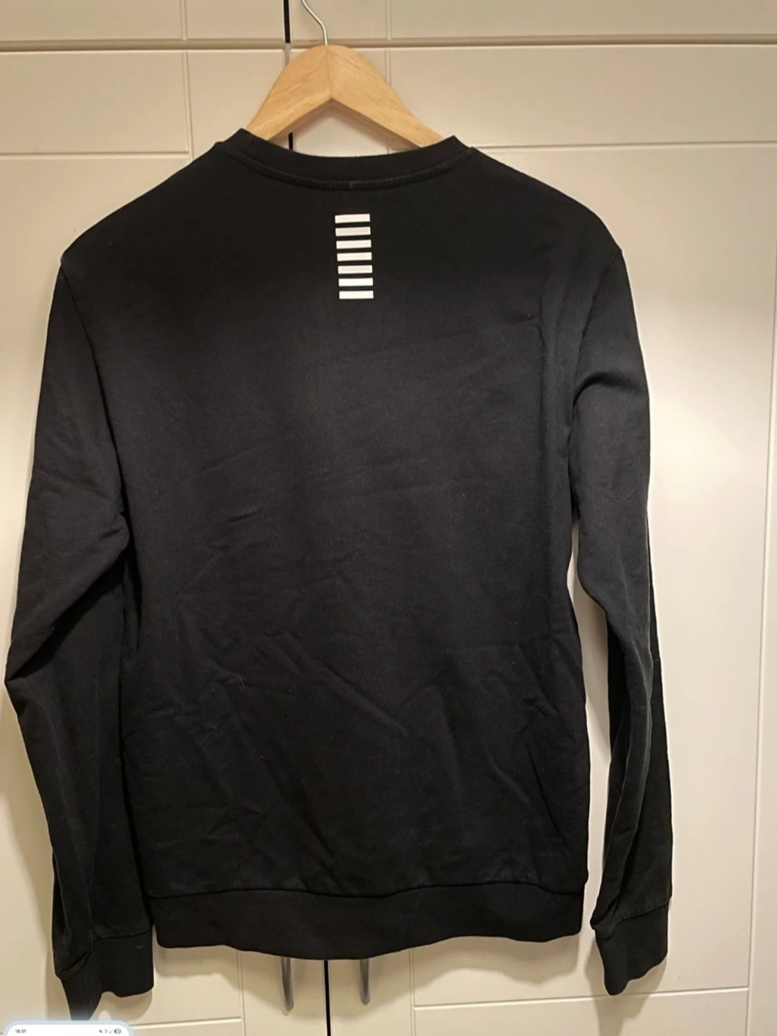 Svart sweatshirt från EA7 Emporio Armani strl M - 1