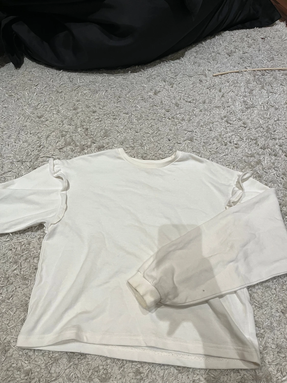 Vit långärmad tröja med volang H&M