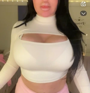 Fin utskuren topp - Fin ny topp