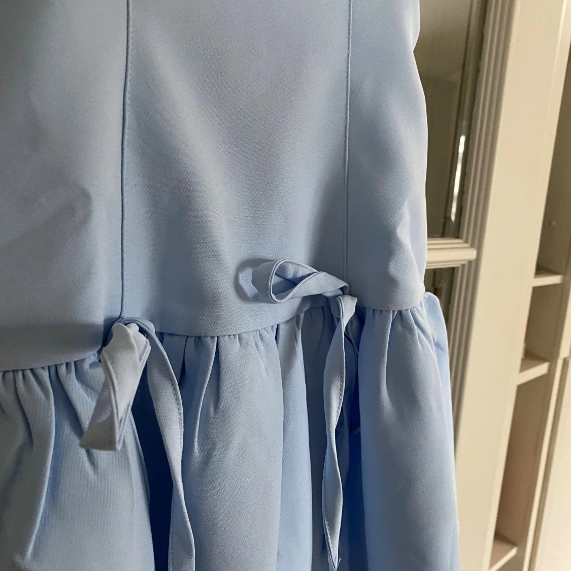 Ljusblå kort klänning från Peppermayo - 1