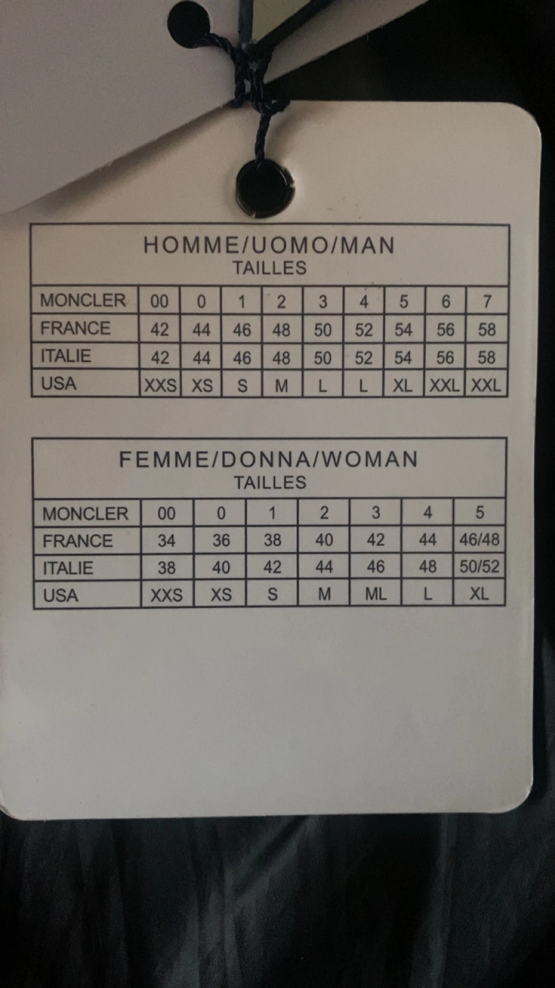 Svart Moncler dunjacka - 4