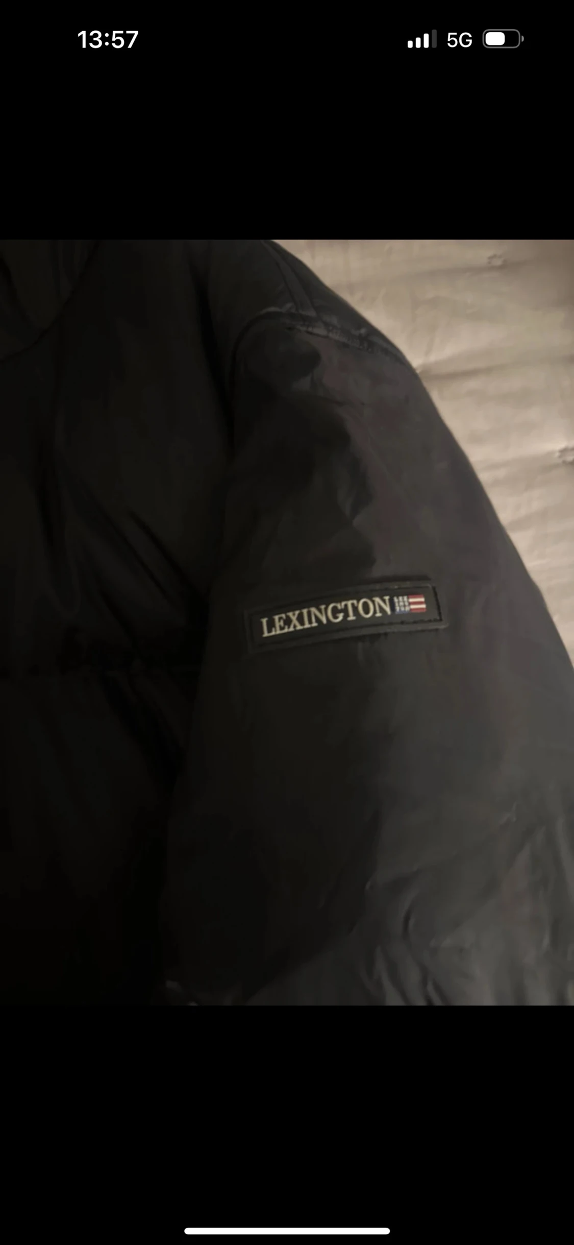 Svart lång pufferjacka med huva - 4