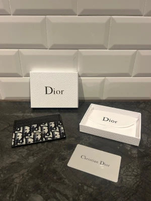 Plånbok  - Helt ny och oanvänd plånbok! Pris kan diskuteras!