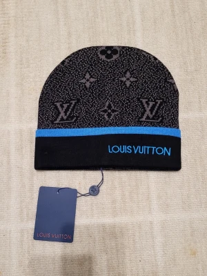 Mössa - Ny mössa blå