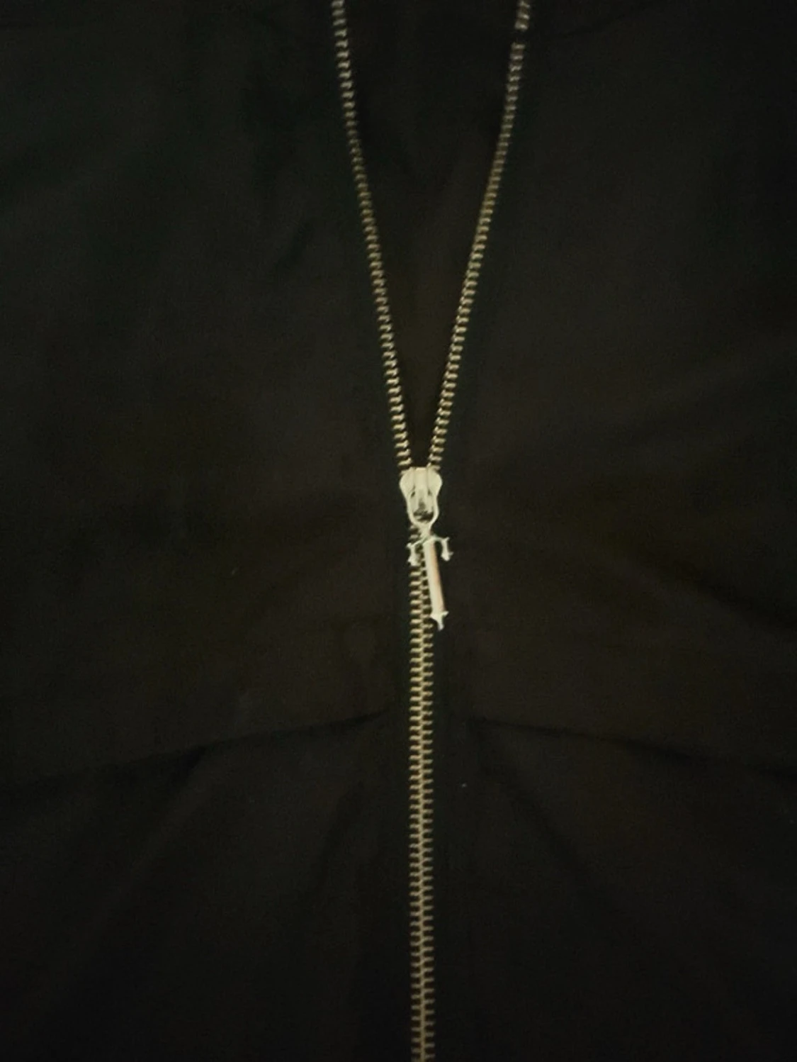 Svart vindjacka med huva - 3